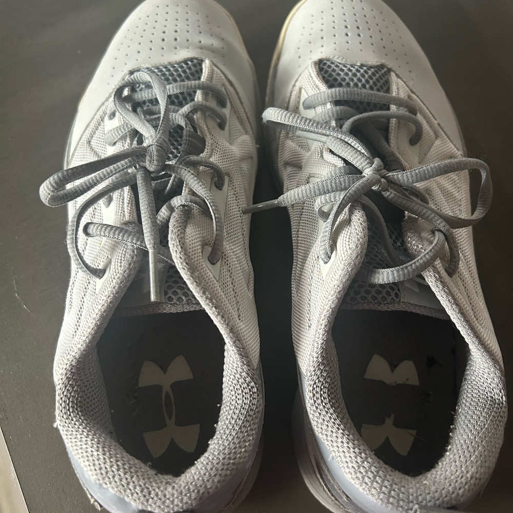 Under Armour men’s White and Gray Sneakers
